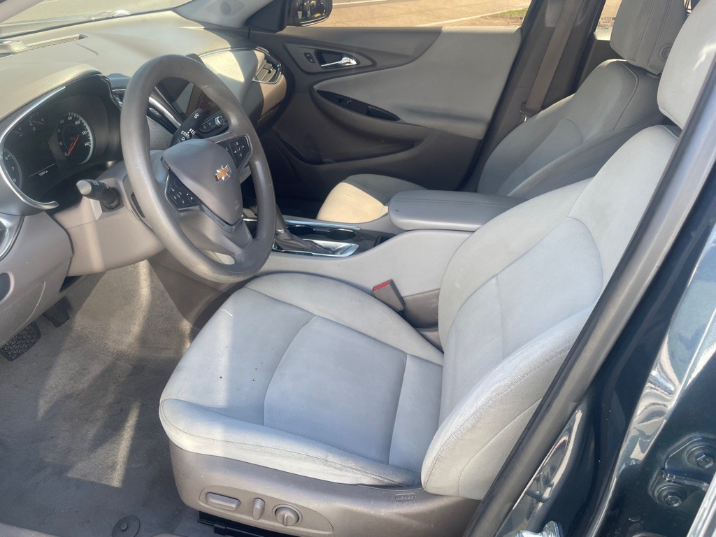 2019 Chevrolet Malibu Image 4
