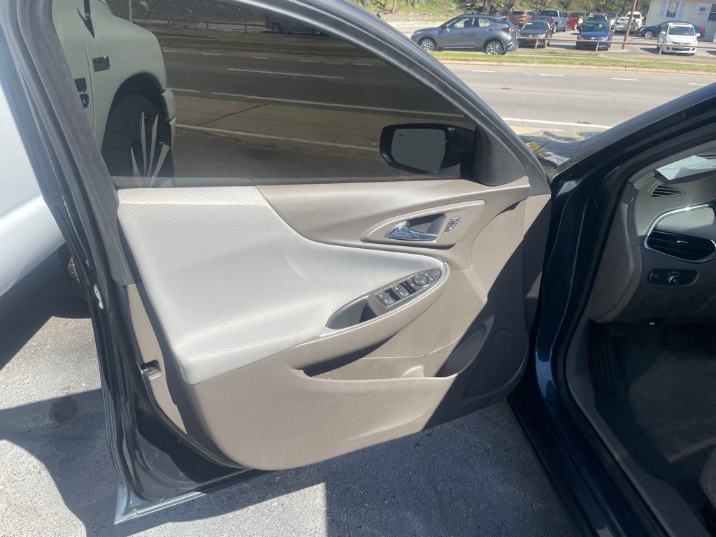2019 Chevrolet Malibu Image 5