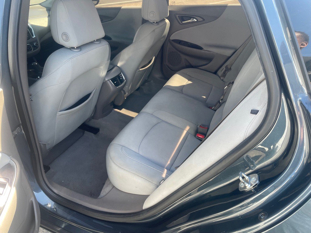 2019 Chevrolet Malibu Image 8