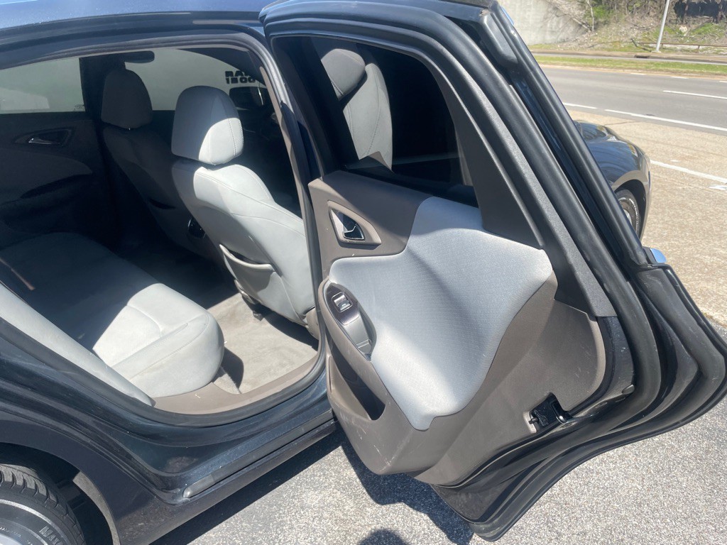 2019 Chevrolet Malibu Image 12