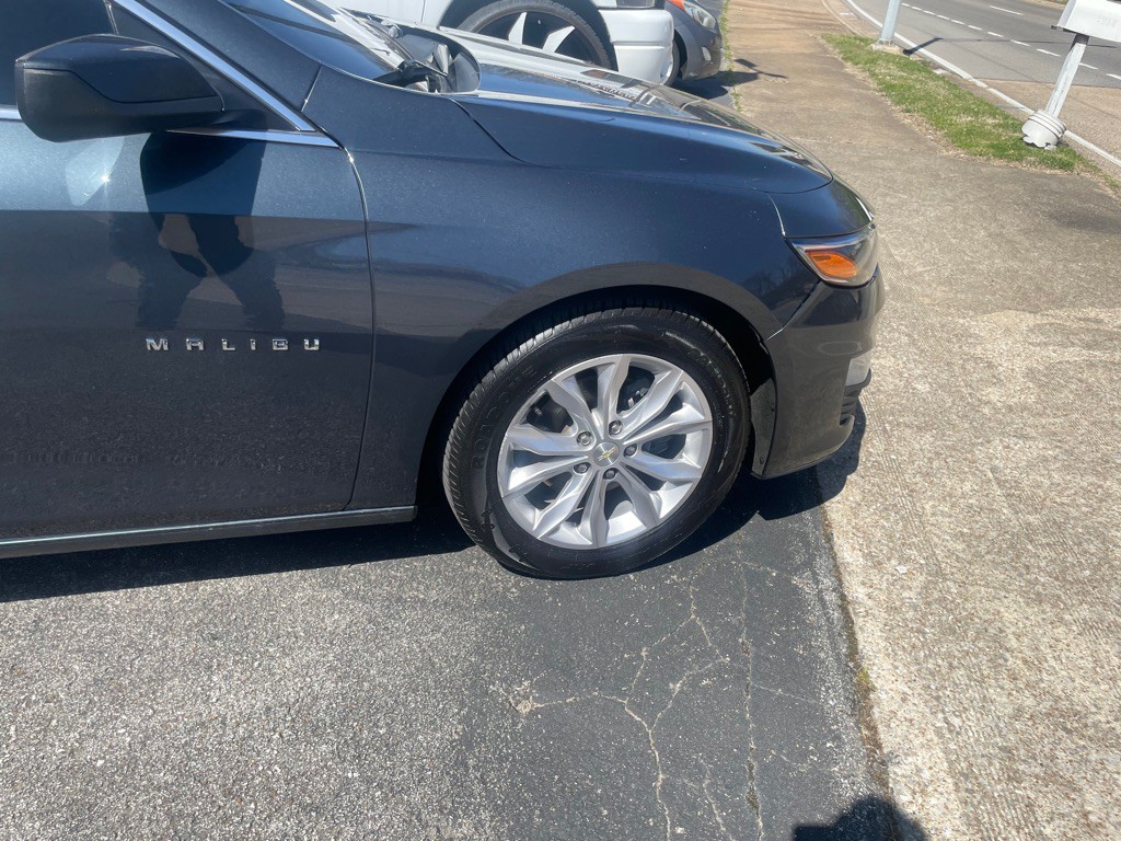 2019 Chevrolet Malibu Image 14