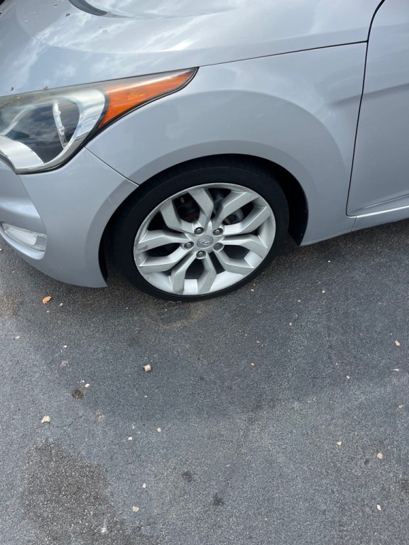 2012 Hyundai Veloster Image 3