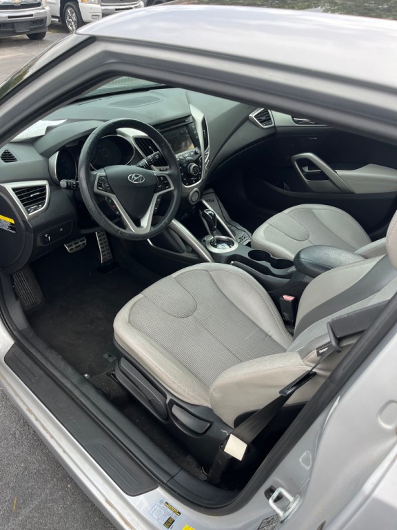 2012 Hyundai Veloster Image 5