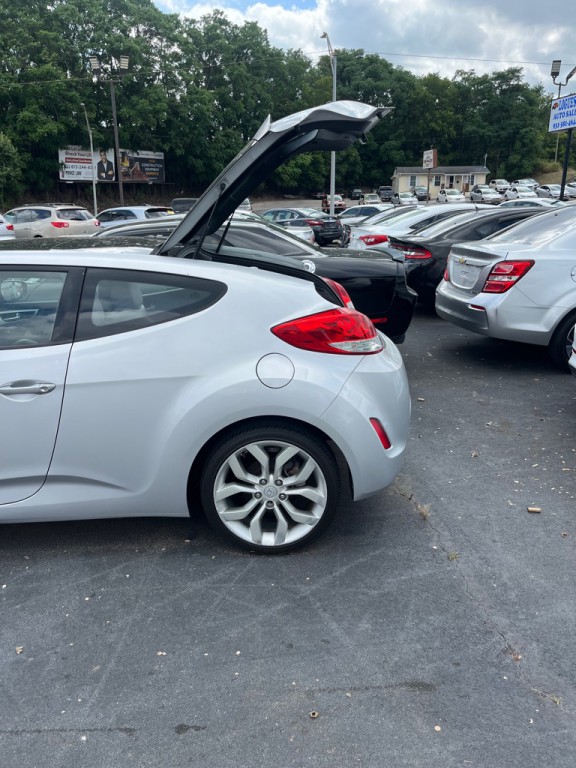 2012 Hyundai Veloster Image 10