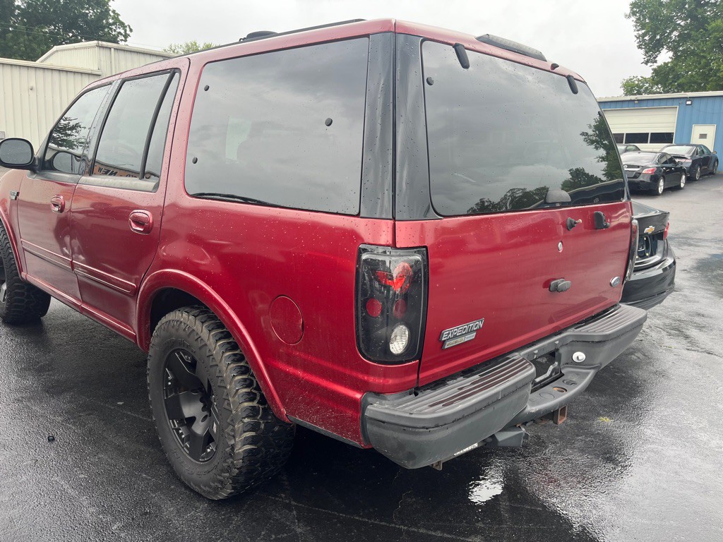 2001 Ford Expedition Image 3