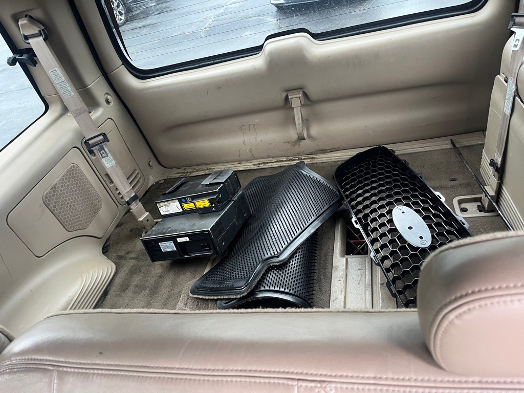 2001 Ford Expedition Image 9