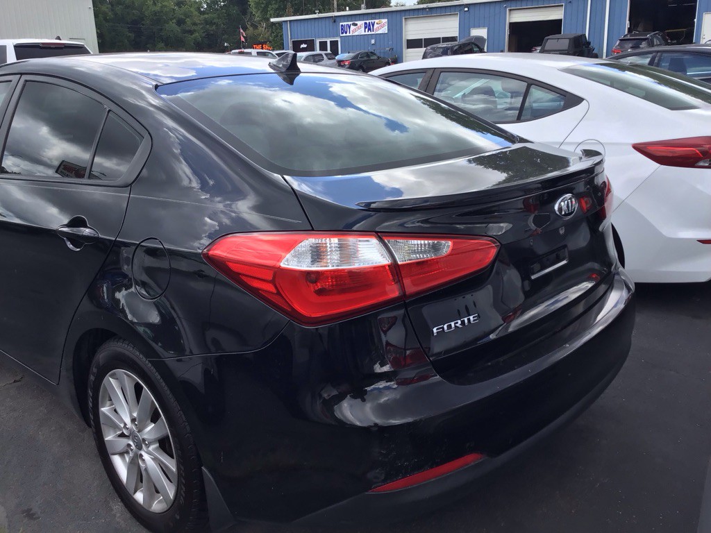 2016 Kia Forte Image 12