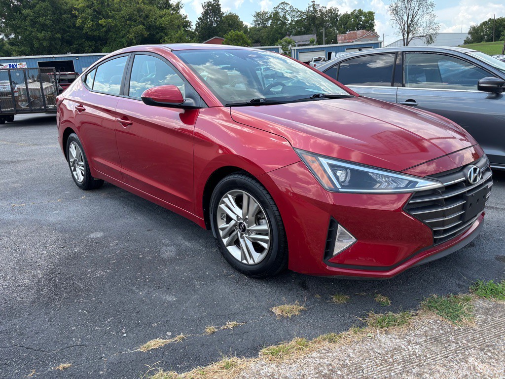 2019 Hyundai Elantra Image 2