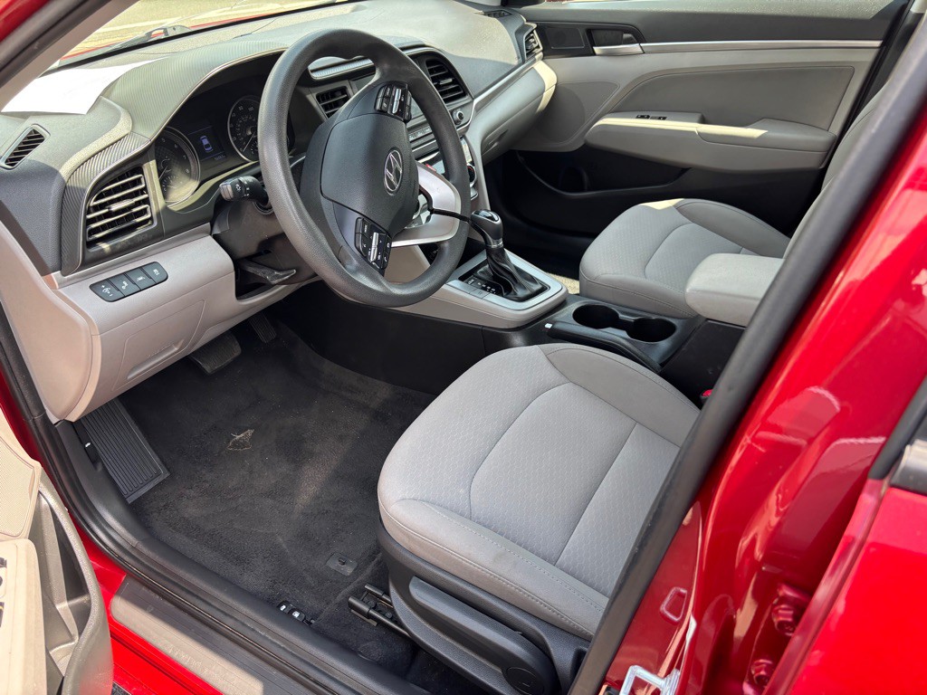 2019 Hyundai Elantra Image 4