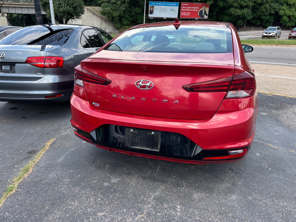 2019 Hyundai Elantra Image 8