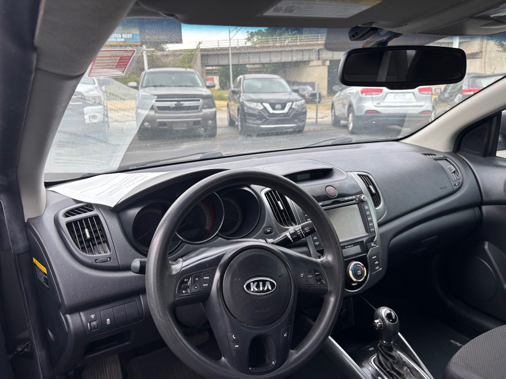 2013 Kia Forte Image 6