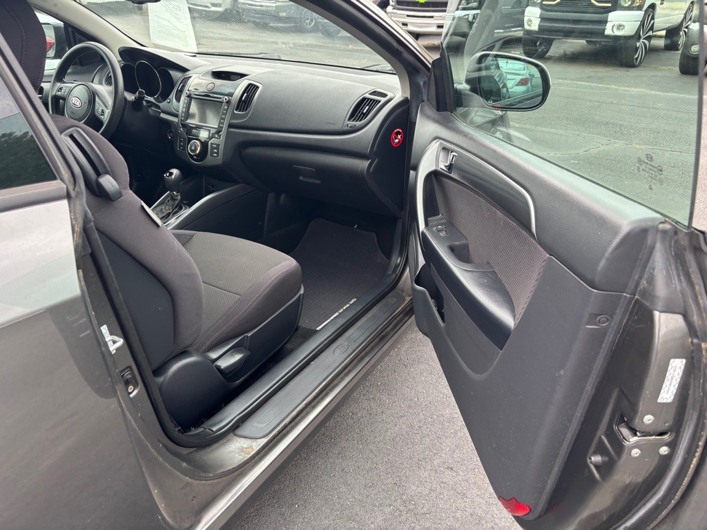 2013 Kia Forte Image 10