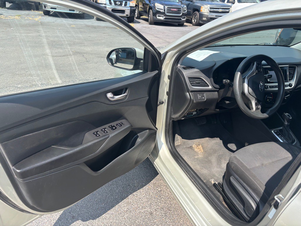2018 Hyundai Accent Image 5