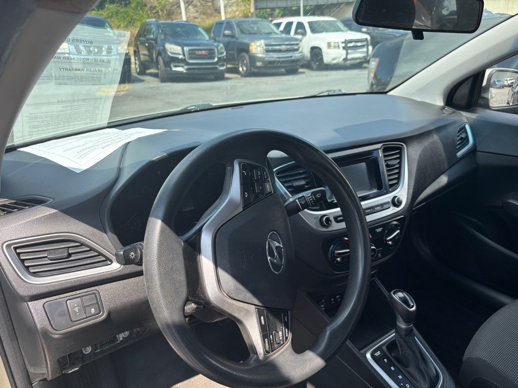 2018 Hyundai Accent Image 6