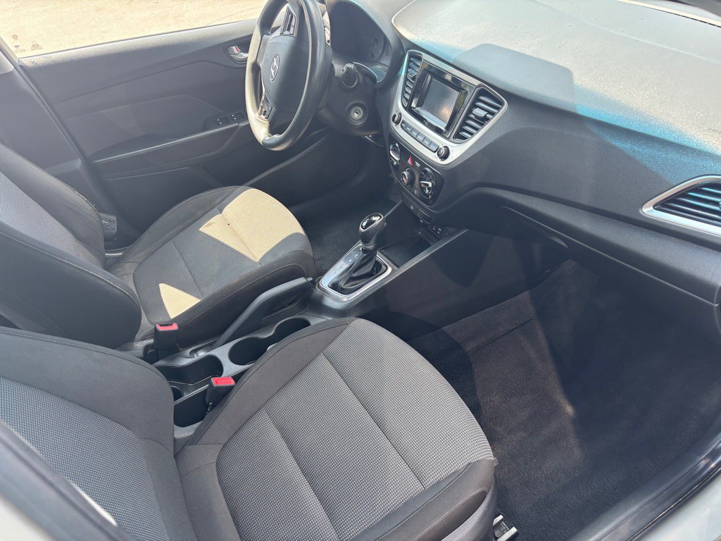 2018 Hyundai Accent Image 13