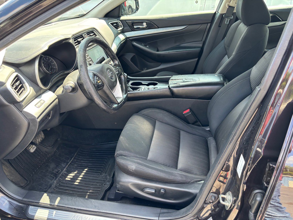 2016 Nissan Maxima Image 4