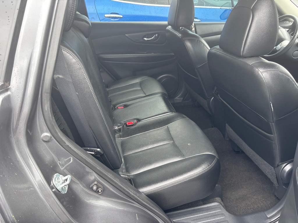 2016 Nissan Rogue Image 13