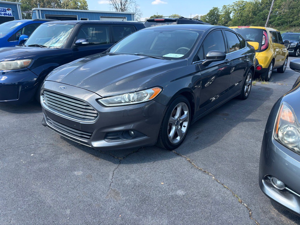 2016 Ford Fusion Image 2