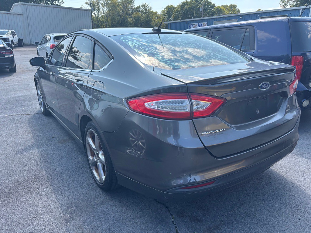 2016 Ford Fusion Image 3