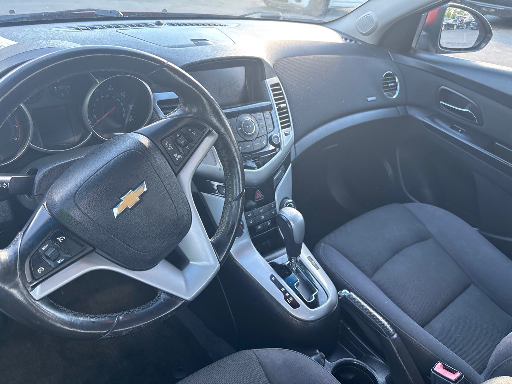 2013 Chevrolet Cruze Image 10