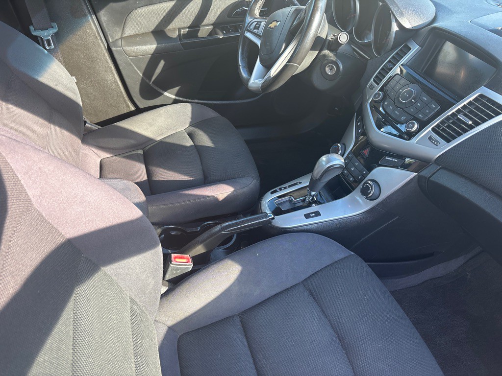 2013 Chevrolet Cruze Image 17