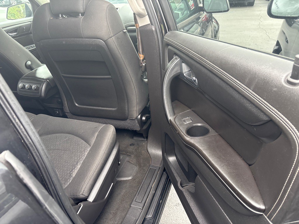 2016 GMC Acadia Image 13