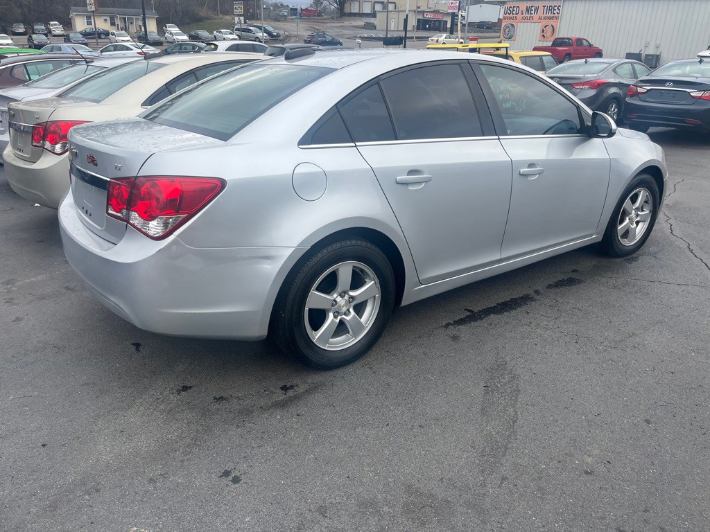 2016 Chevrolet Cruze Image 3