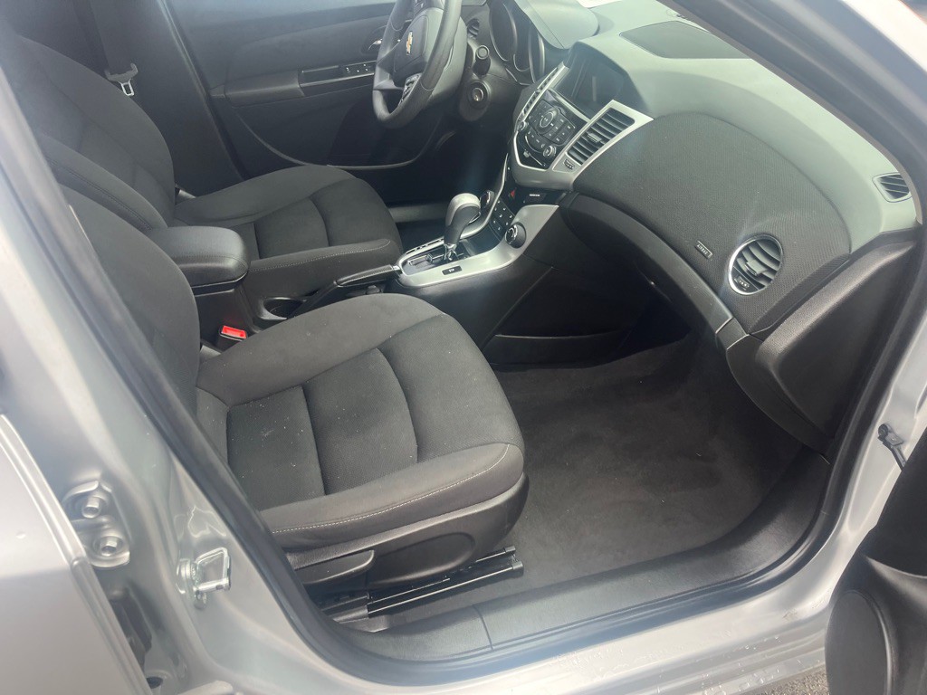 2016 Chevrolet Cruze Image 14