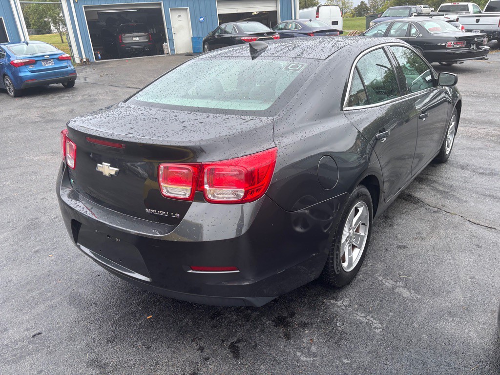 2016 Chevrolet Malibu Image 5