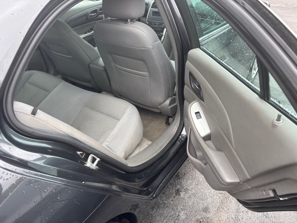 2016 Chevrolet Malibu Image 14