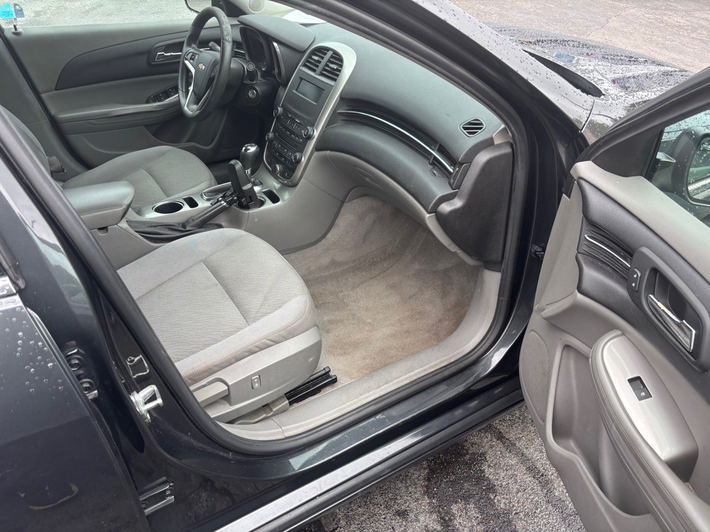 2016 Chevrolet Malibu Image 15