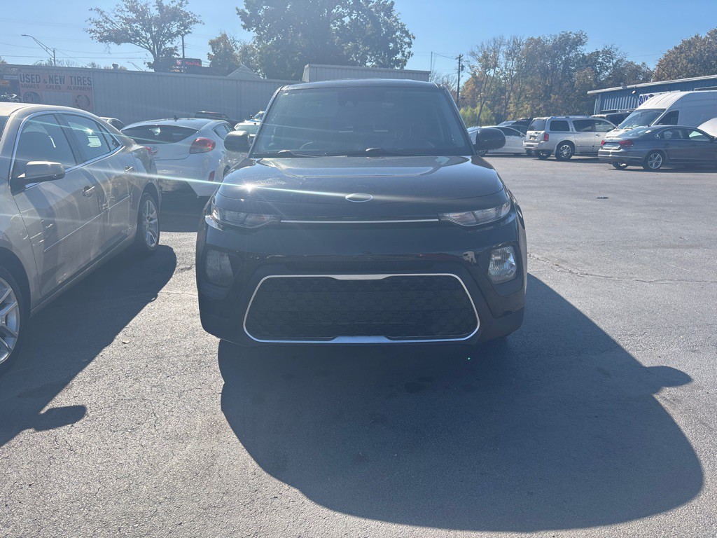2020 Kia Soul Image 1