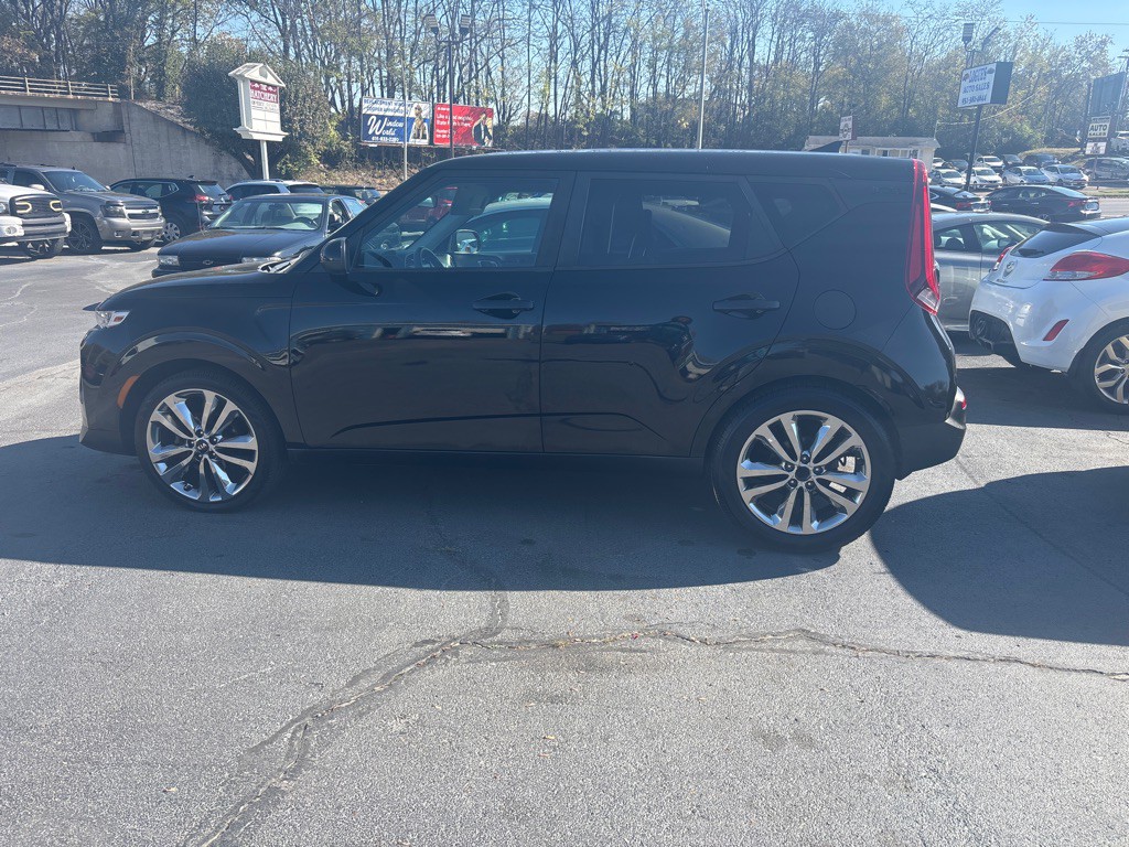 2020 Kia Soul Image 3