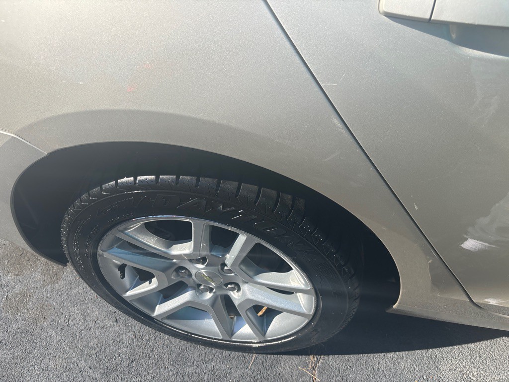 2014 Chevrolet Malibu Image 13