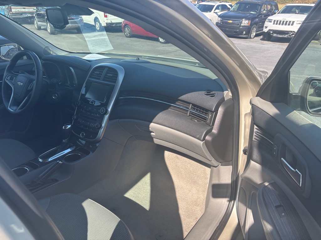 2014 Chevrolet Malibu Image 15