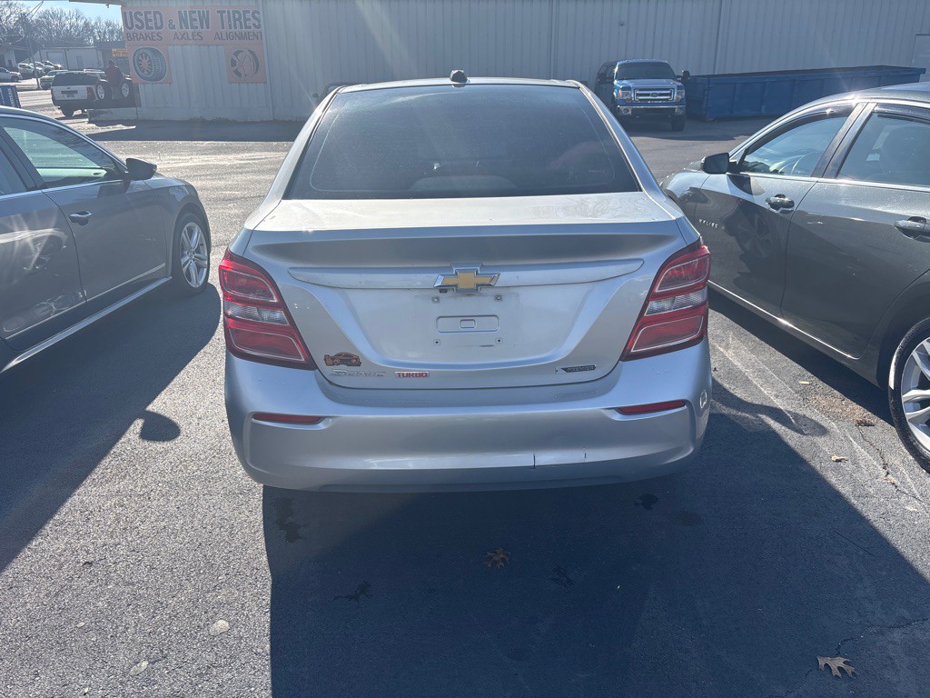 2017 Chevrolet Sonic Image 4