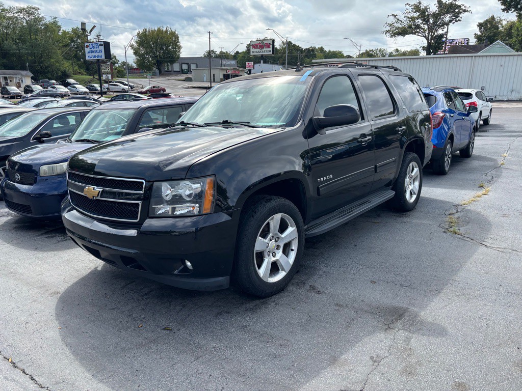 2013 Chevrolet Tahoe Image 2