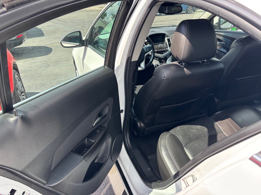 2014 Chevrolet Cruze Image 9