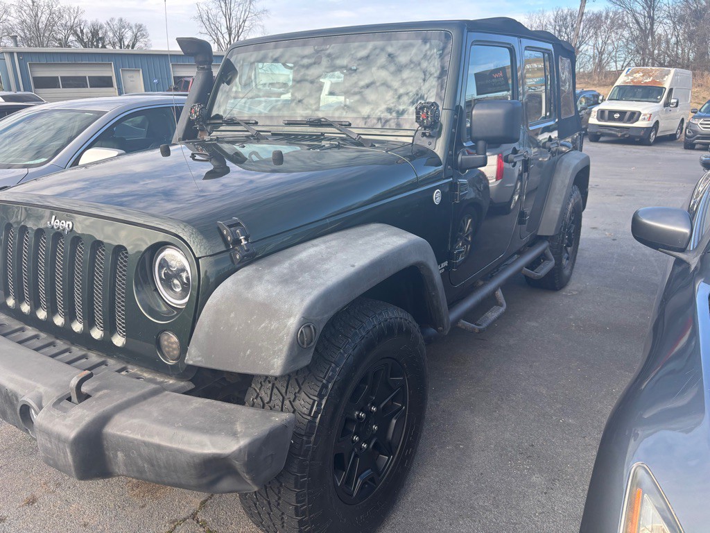 2011 Jeep Wrangler Unlimited Image 3
