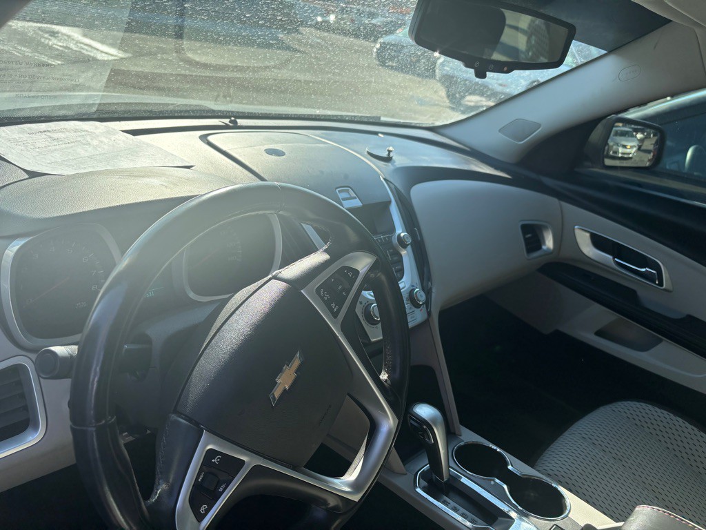 2011 Chevrolet Equinox Image 8