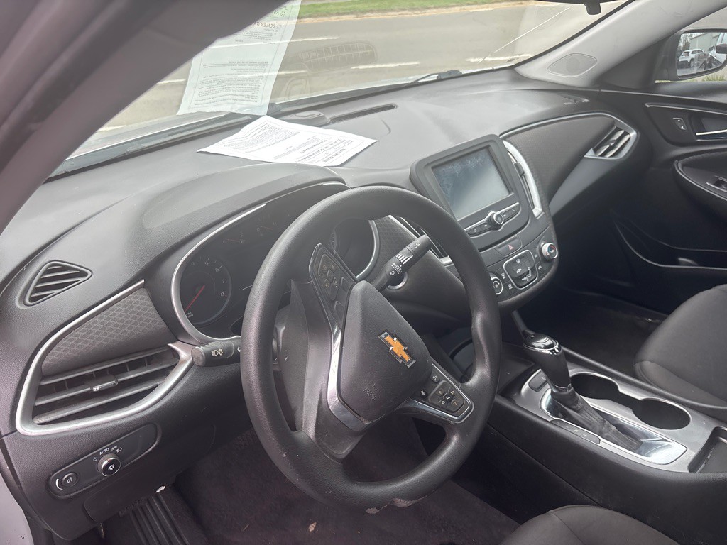 2018 Chevrolet Malibu Image 5