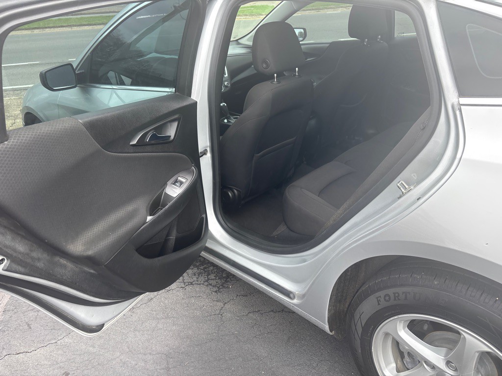 2018 Chevrolet Malibu Image 7