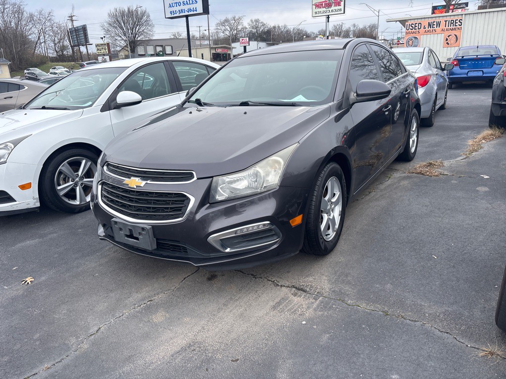 2015 Chevrolet Cruze Image 2