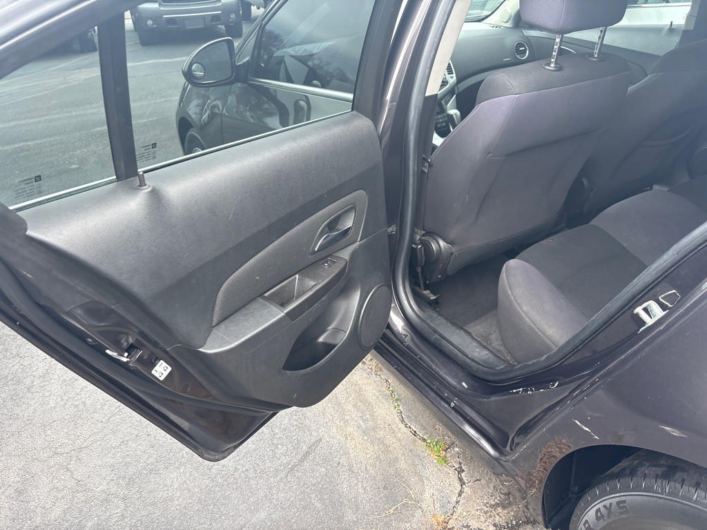 2015 Chevrolet Cruze Image 7