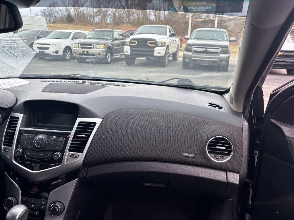 2015 Chevrolet Cruze Image 14