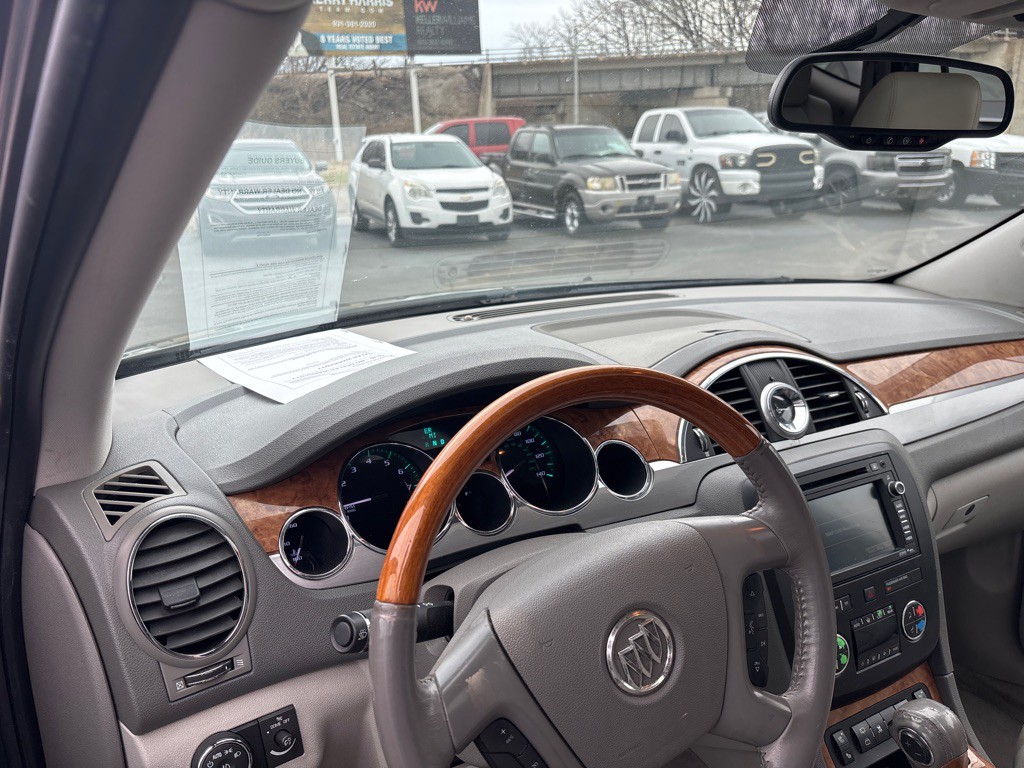 2011 Buick Enclave Image 8