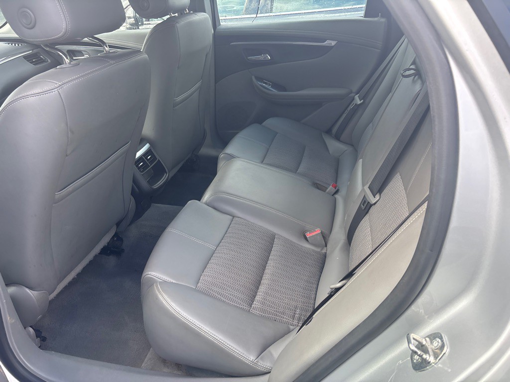 2017 Chevrolet Impala Image 7