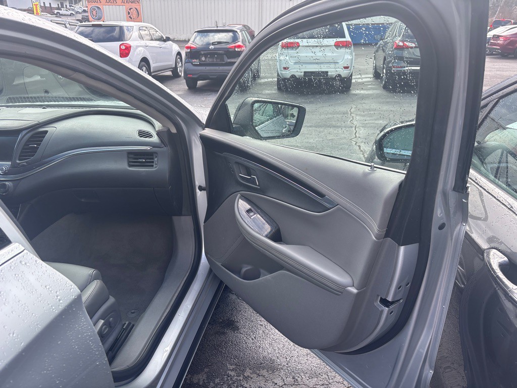 2017 Chevrolet Impala Image 11