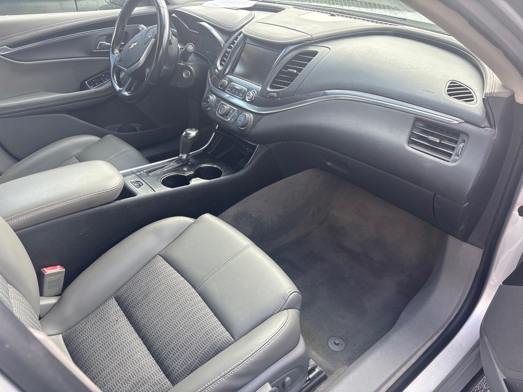 2017 Chevrolet Impala Image 12