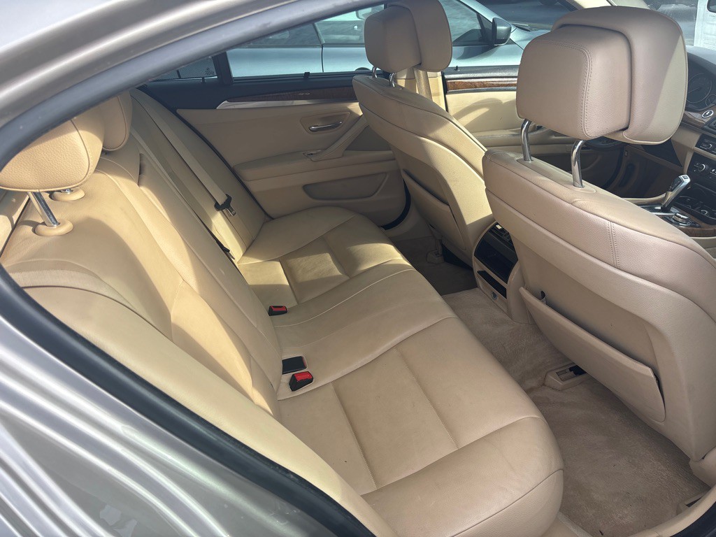 2011 BMW 5 Series Image 15